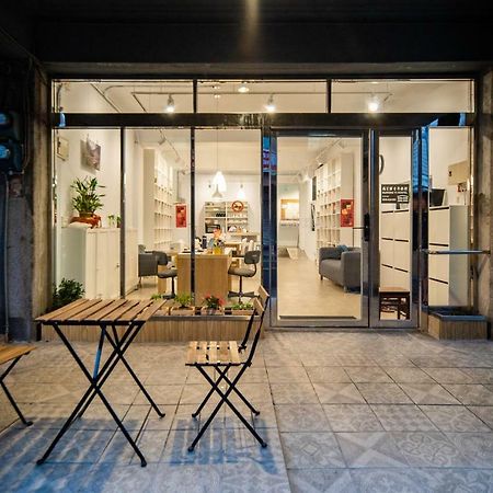 Ruifang Yi Hostel New Taipei City Exterior photo