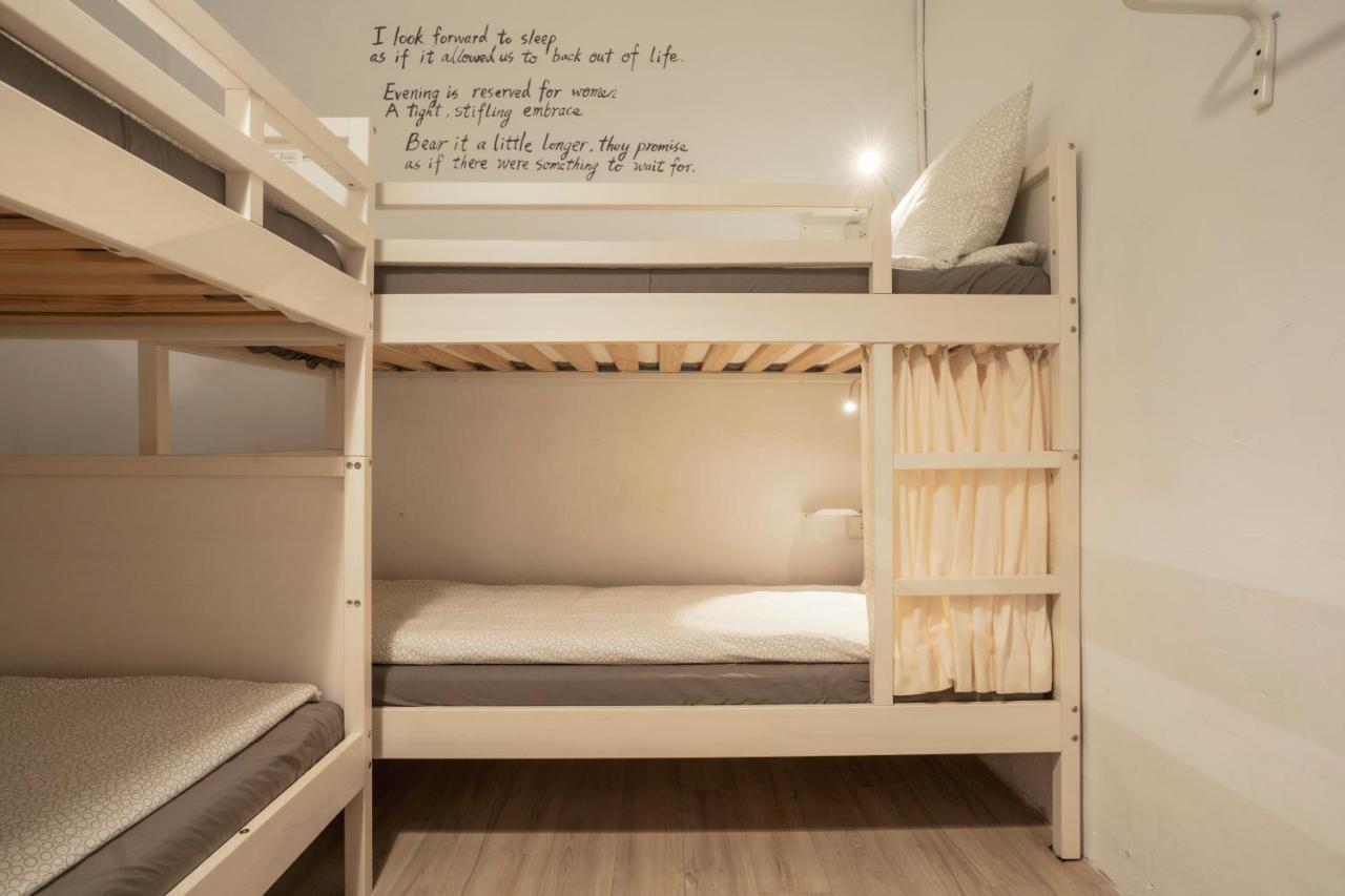 Ruifang Yi Hostel New Taipei City Exterior photo