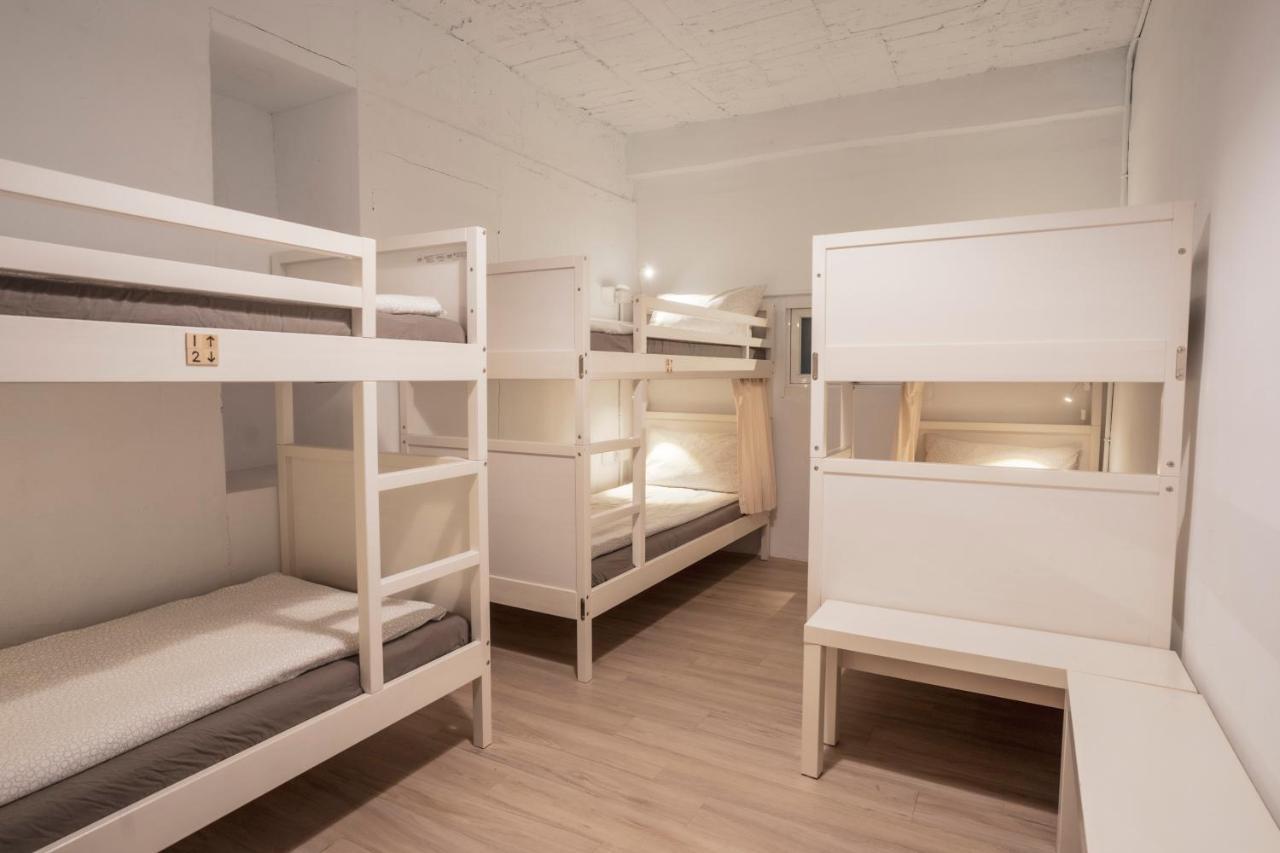Ruifang Yi Hostel New Taipei City Exterior photo