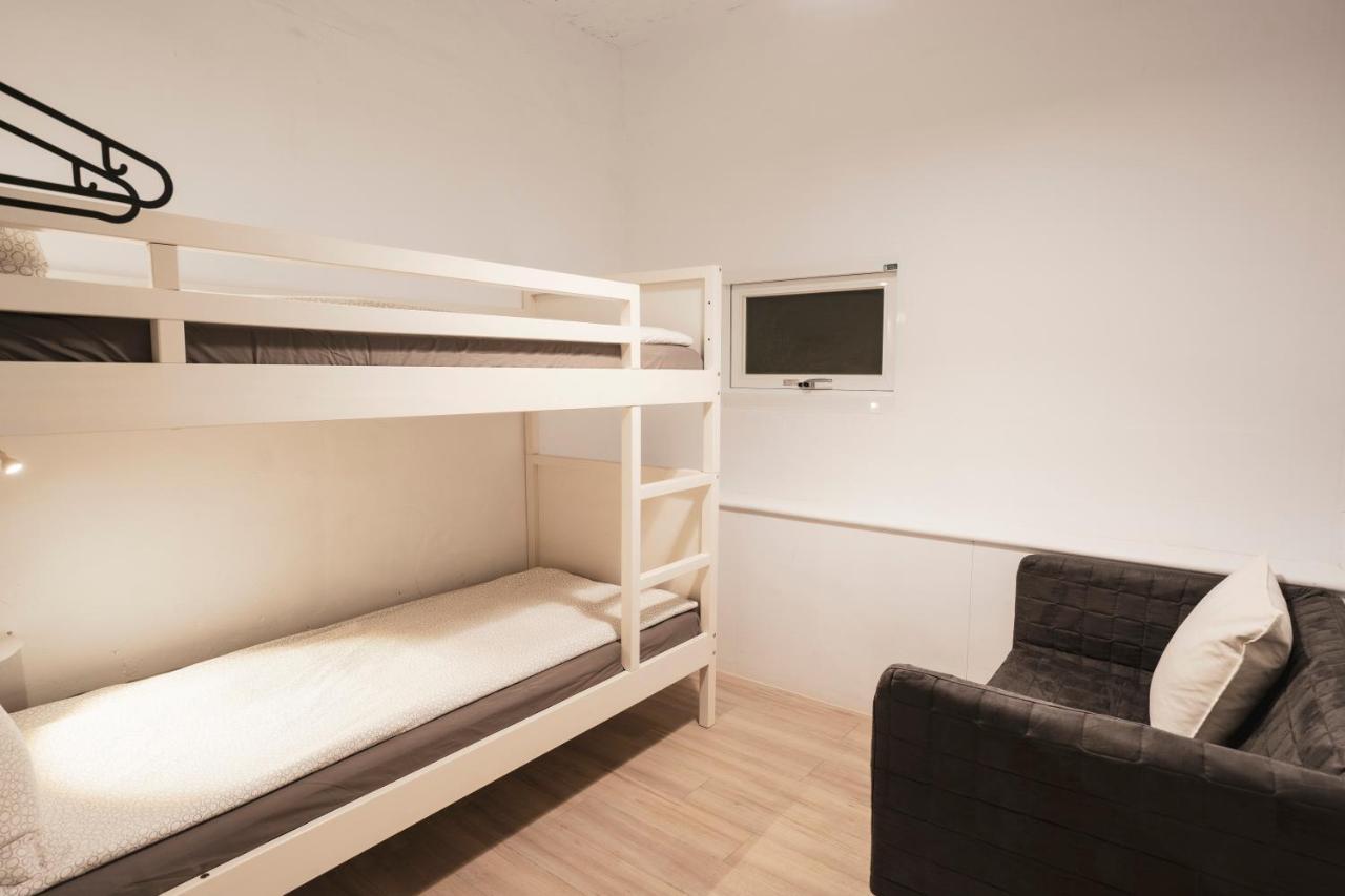 Ruifang Yi Hostel New Taipei City Exterior photo