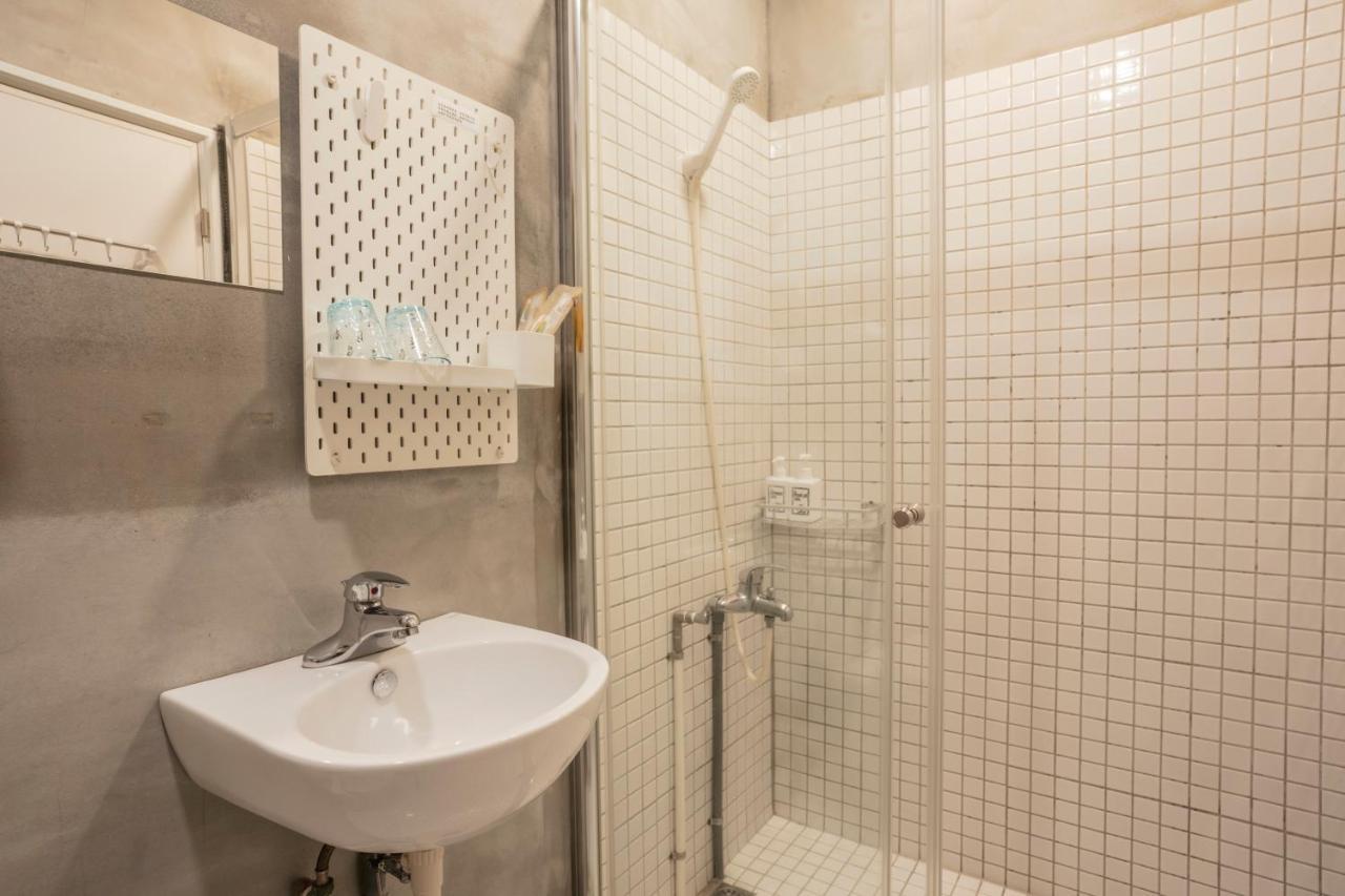 Ruifang Yi Hostel New Taipei City Exterior photo